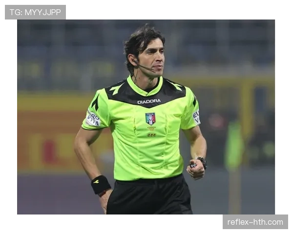 佩莱格里尼以智慧引领球队重塑风貌,攻守平衡展现亮眼表现 佩莱格里尼以智慧引领球队重塑风貌,攻守平衡展现亮眼表现