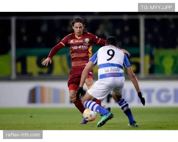 亨克防线稳健发挥助球队斩获关键胜利,状态回升引关注 亨克防线稳健发挥助球队斩获关键胜利,状态回升引关注