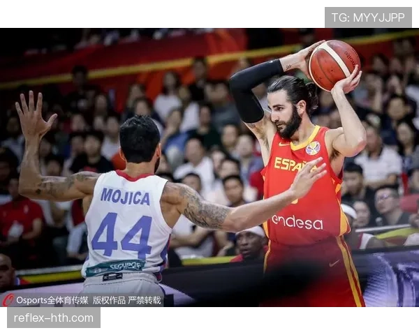 阿库尼亚传中能力持续提升,左路进攻表现稳健 阿库尼亚传中能力持续提升,左路进攻表现稳健