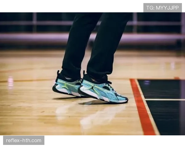 保罗·班切罗无球跑动效率提升明显 拉开队友得分空间